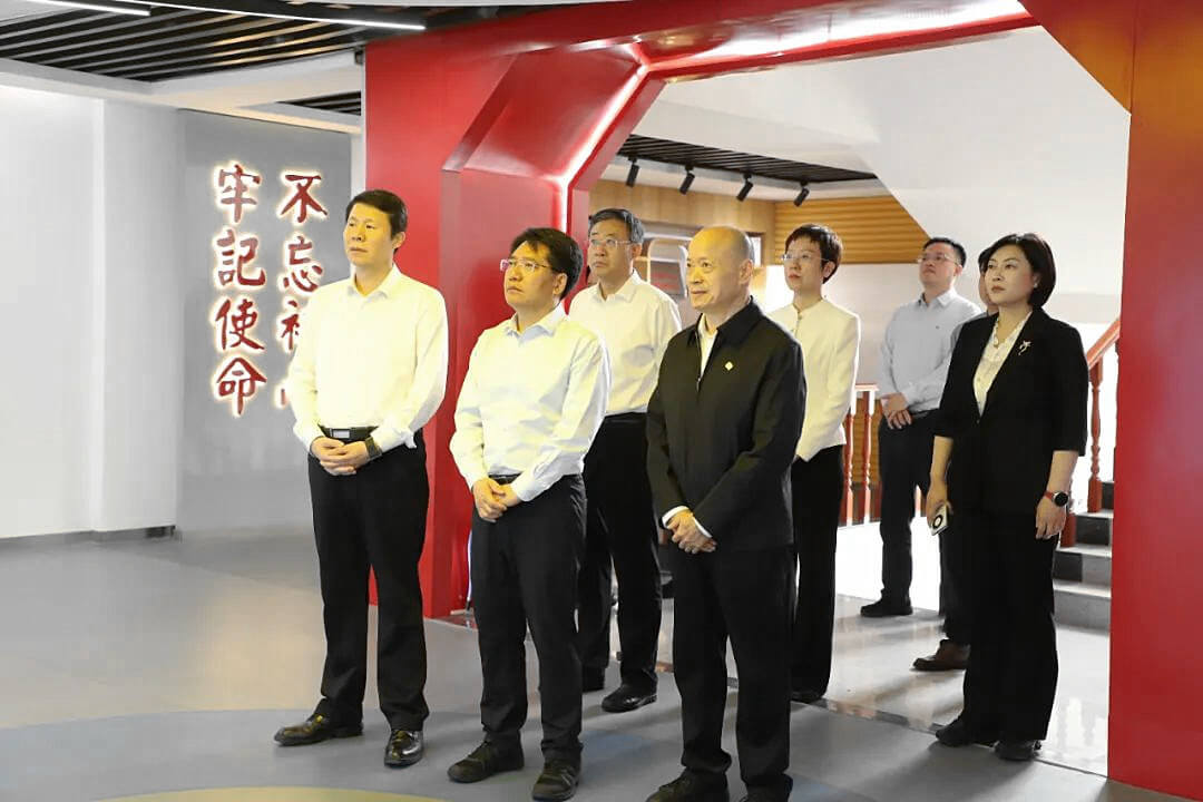山东省委常委、统战部部长邓云锋来临沂调研